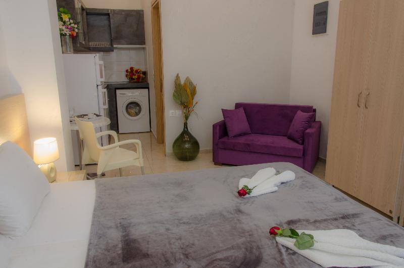 Polykratis Rooms Skiathos Town Bagian luar foto