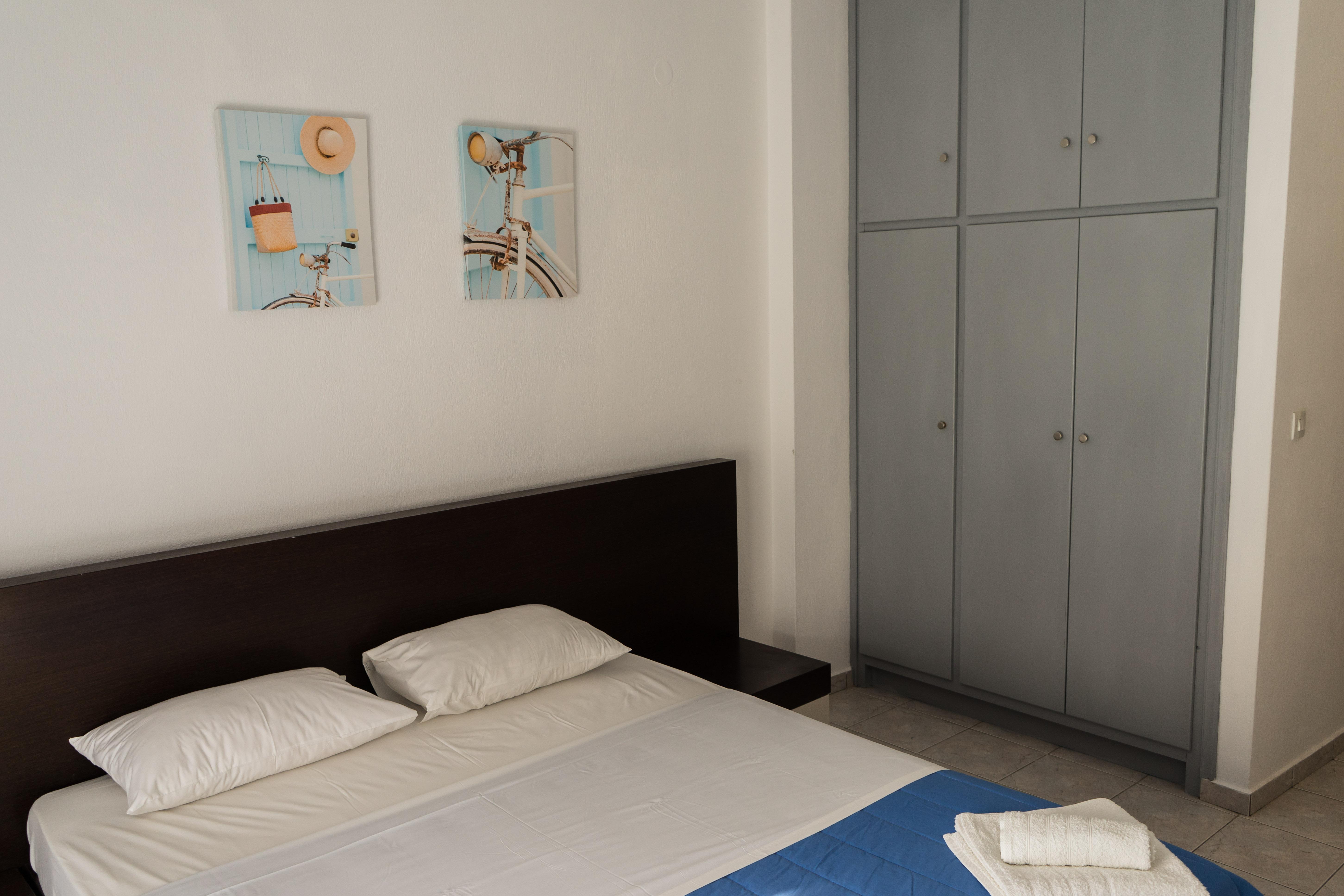 Polykratis Rooms Skiathos Town Bagian luar foto