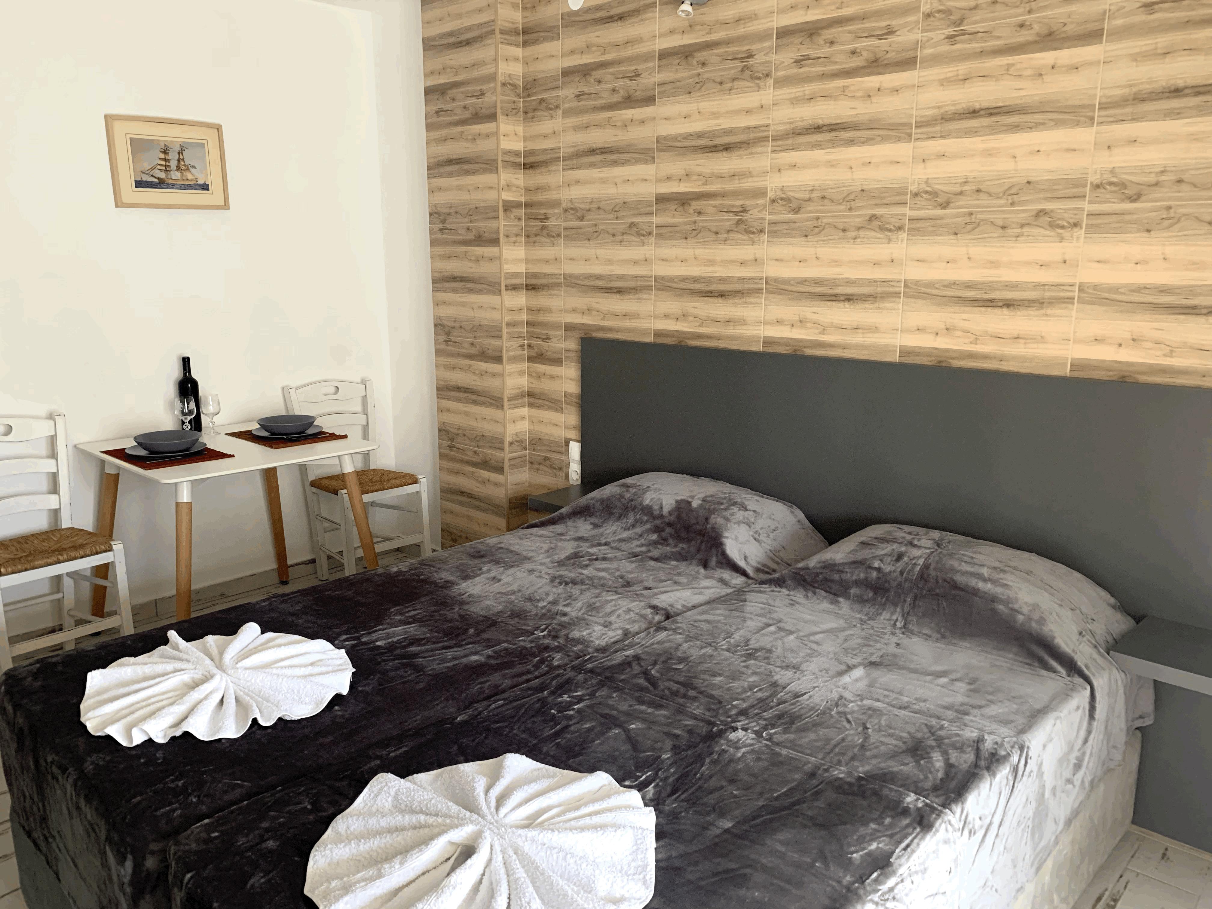 Polykratis Rooms Skiathos Town Bagian luar foto